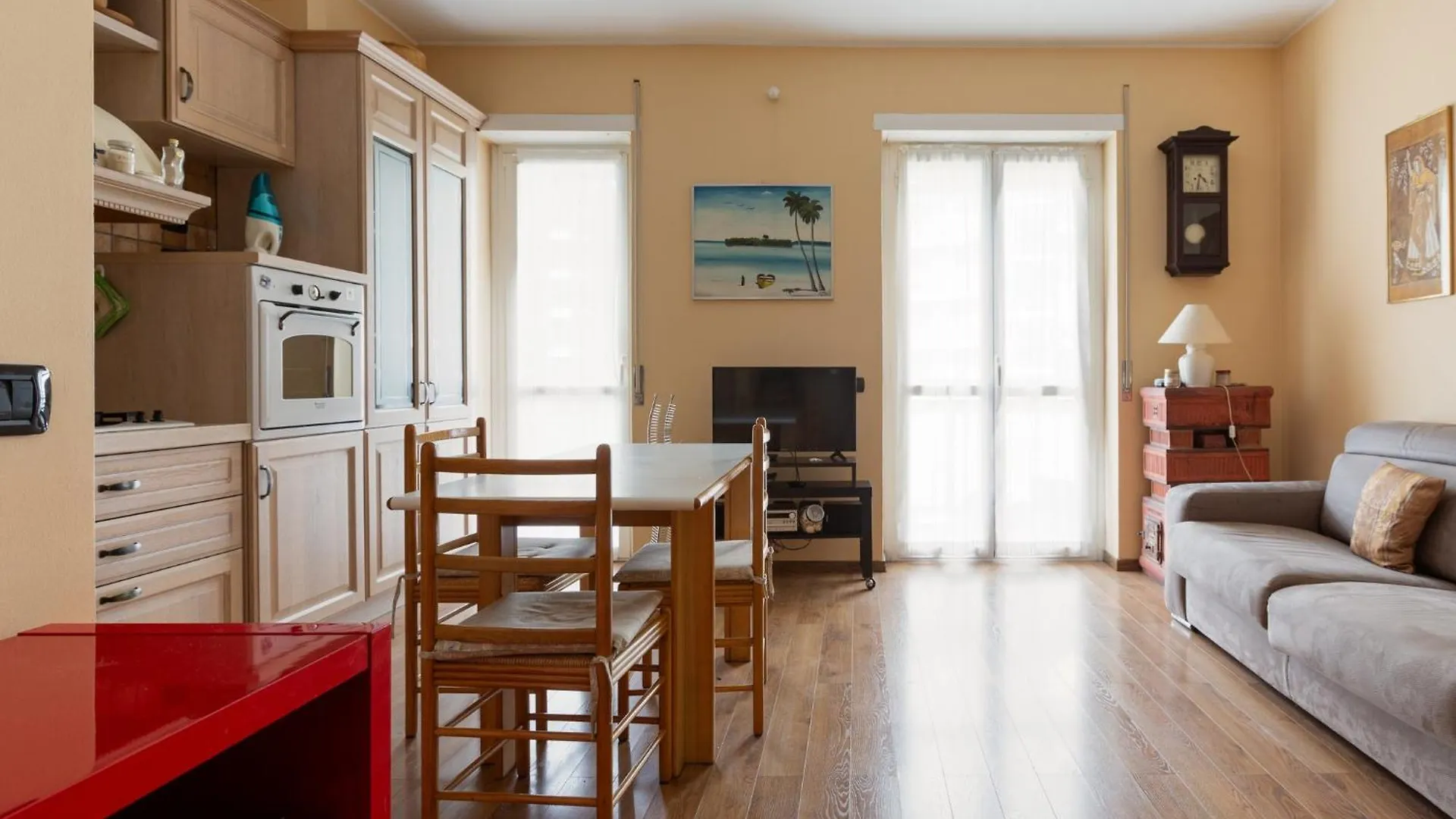 Bande Nere M1 Comfy Apt With Balcony Milan