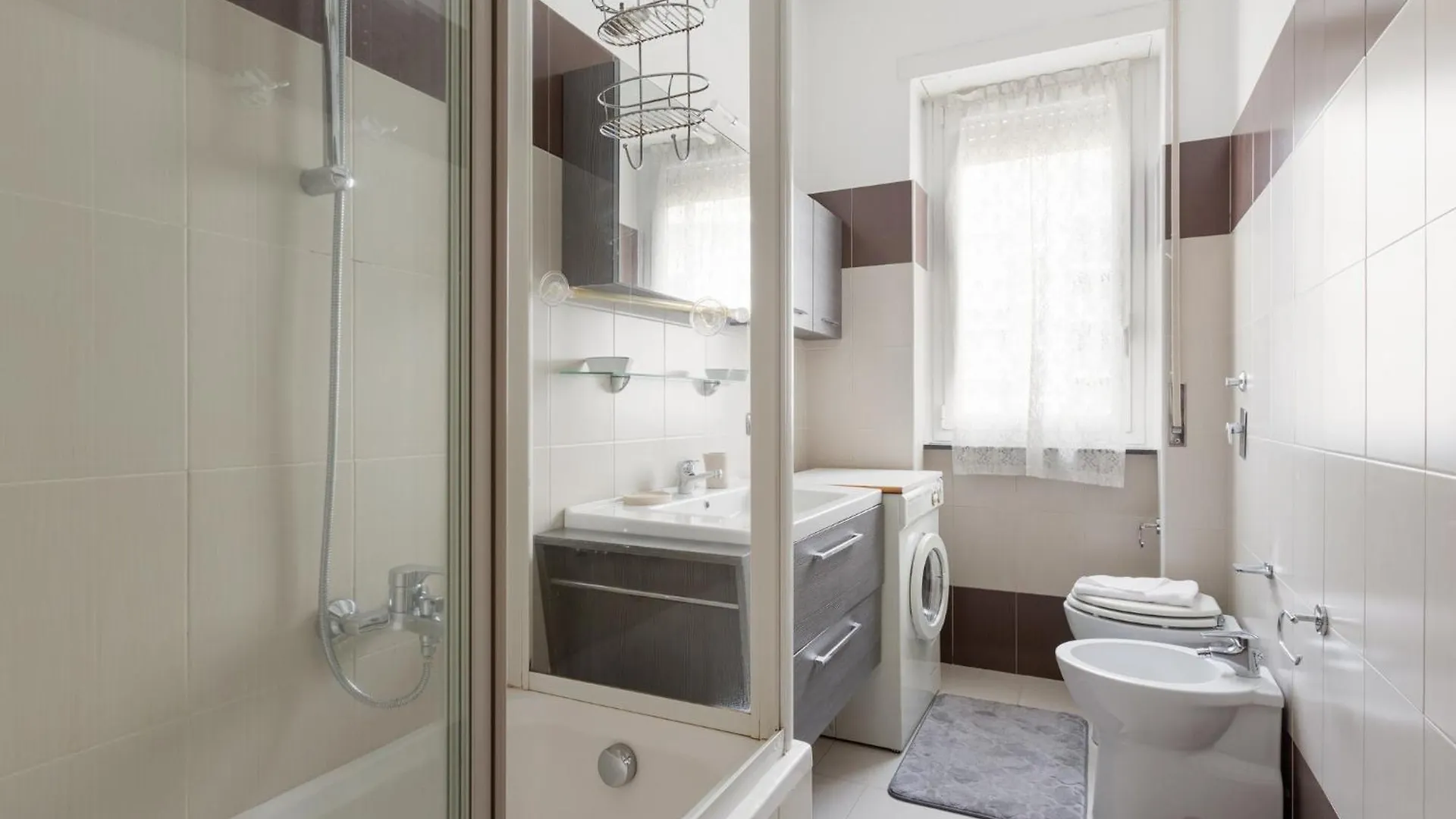 Bande Nere M1 Comfy Apt With Balcony Mediolan Apartament