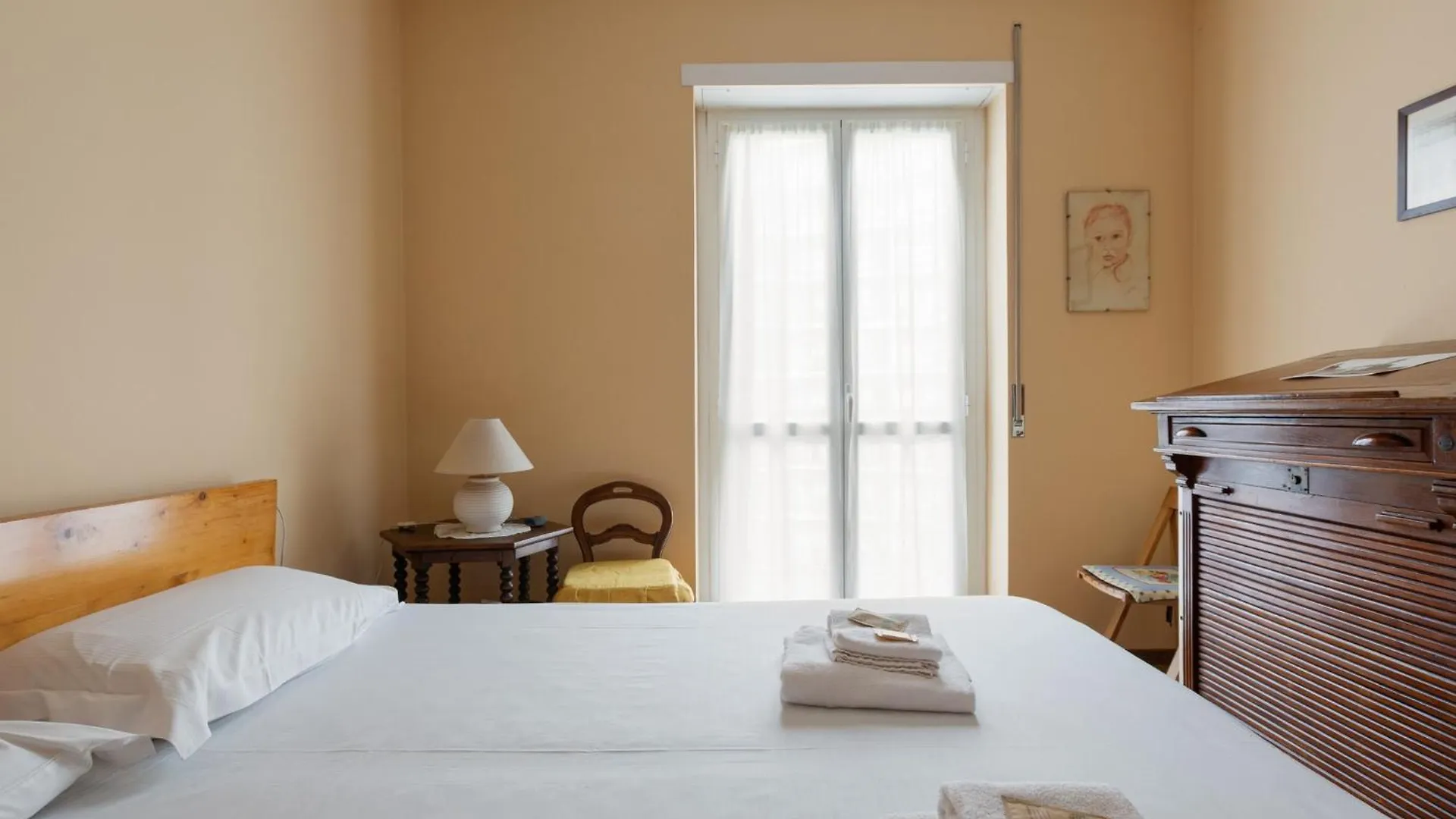 Bande Nere M1 Comfy Apt With Balcony Mediolan 0*,  Włochy